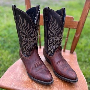 Laredo size 8 1/2 Cowgirl Boots.